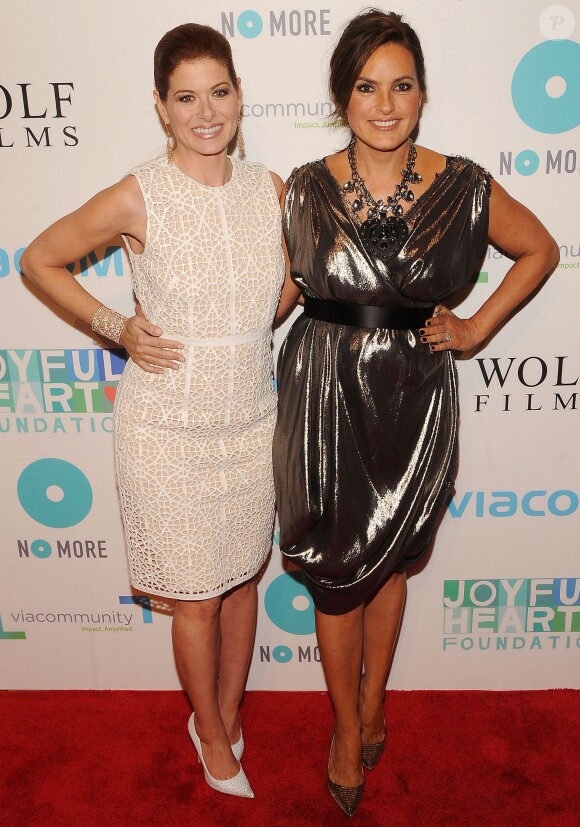 Mariska Hargitay et Debra Messing lors de la soirée "Joyful Revolution Gala" à New York, le 29 mai 2014.