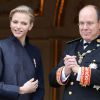 La princesse Charlene et le prince Albert II de Monaco - La famille de Monaco au balcon du palais princier lors de la fete nationale a Monaco. Le 19 novembre 2013
