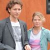 Mélanie Thierry et son compagnon le chanteur Raphaël - People au village des Internationaux de France de tennis de Roland Garros à Paris le 2 juin 2014.