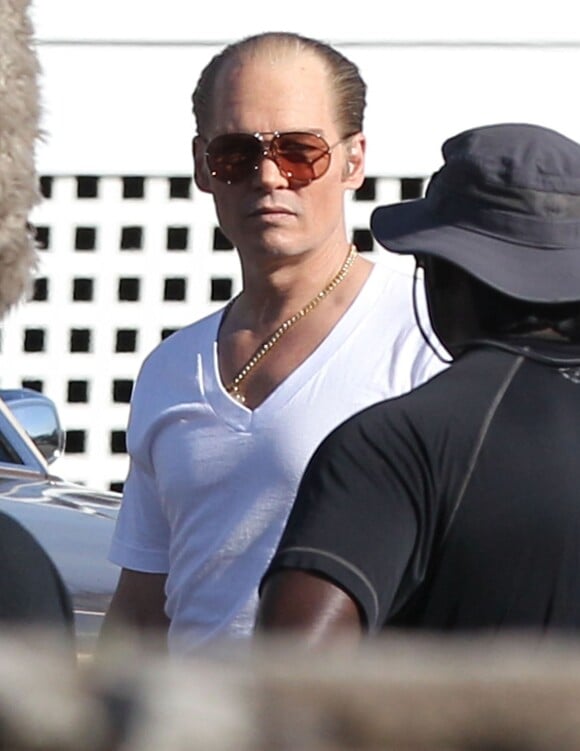 Johnny Depp détendu et métamorphosé sur le tournage du film "Black Mass" à Lynn, le 2 juin 2014.