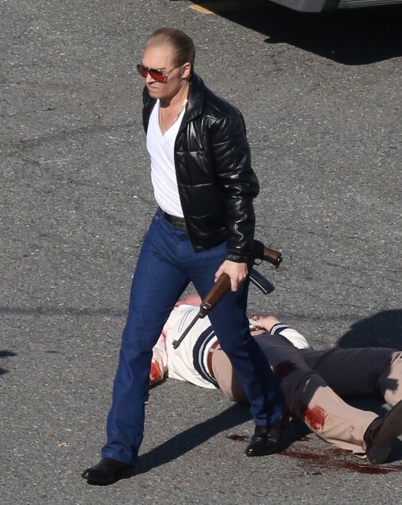Johnny Depp en action sur le tournage du film "Black Mass" près de Boston, le 2 juin 2014.