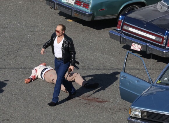 Johnny Depp en action sur le tournage du film "Black Mass" près de Boston, le 2 juin 2014.