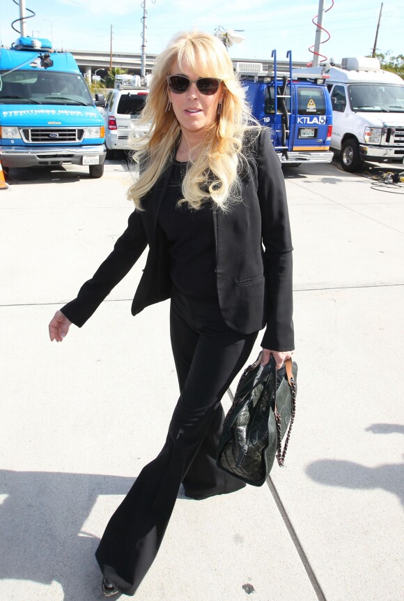 Dina Lohan à la sortie du tribunal de Los Angeles, le 22 février 2012. 