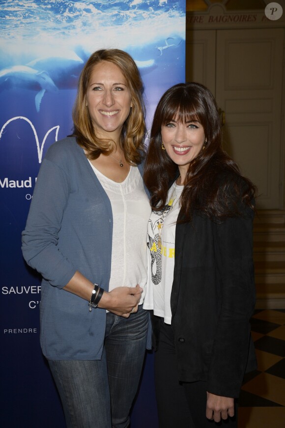 Maud Fontenoy enceinte et Nolwenn Leroy - Cérémonie de remise de prix des "Défis Scolaires" de la Fondation Maud Fontenoy à l'occasion de la Journée mondiale de l'environnement au Théâtre de l'Odéon à Paris le 5 juin 2014.