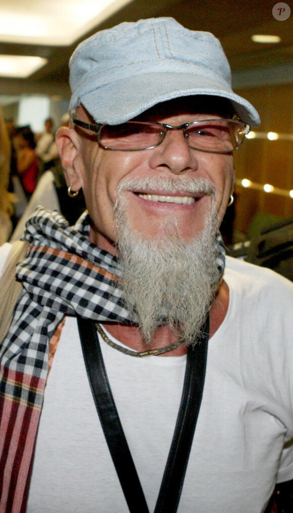 Gary Glitter à son retour au Royaume-Uni, le 22 août 2008. Il vient de purger 2 ans et 9 mois de prison au Vietnam pour actes obsènes sur deux mineures.