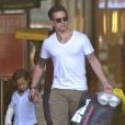  Casper Smart emm&egrave;ne Max et Emme, les enfants de Jennifer Lopez, faire du shopping au centre commercial &agrave; Century City, le 28 ao&ucirc;t 2013. 
