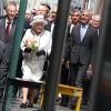 La reine Elizabeth II arrive à Paris, à la Gare du Nord, le 5 juin 2014 pour sa 5e visite officielle dans la capitale française, pour le 70e anniversaire du Débarquement en Normandie.