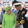La reine Elizabeth II et le prince Charles, avec leurs conjoints le duc d'Edimbourg et la duchesse de Cornouailles, ont assisté en compagnie du Premier ministre français Manuel Valls à une cérémonie au cimetière de Bayeux dans la matinée du vendredi 6 juin 2014 pour le 70e anniversaire du Débarquement en Normandie.