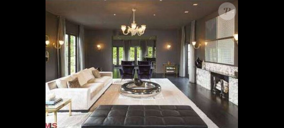 Simon Fuller a mis en vente sa jolie maison de Beverly Hills pour 21,5 millions de dollars.