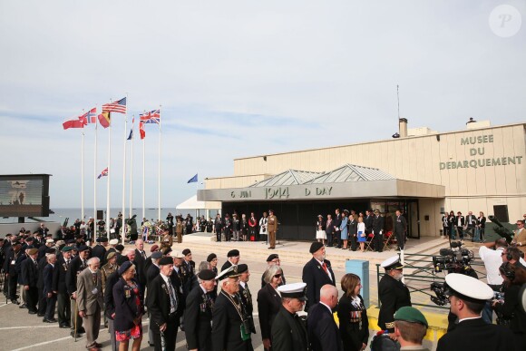 Cérémonie sur la plage "Gold Beach" à Arromanches pour les commémorations du 70e anniversaire du débarquement sur les plages de Normandie lors de la Seconde Guerre Mondiale, le 6 juin 2014.
