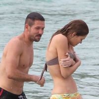 Diego Simeone (Atlético de Madrid) : Câlins en mer avec Carla après ses exploits