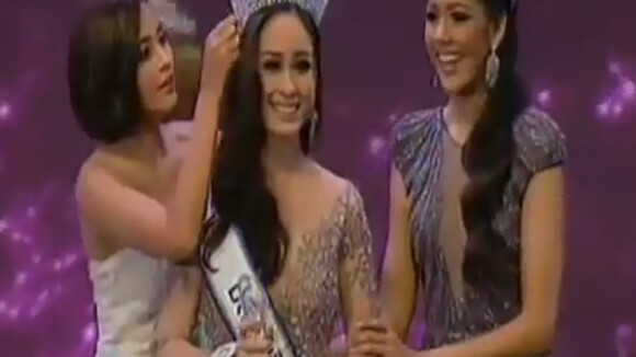 Miss Univers Thaïlande 2014 : En plein scandale, la reine rend sa couronne