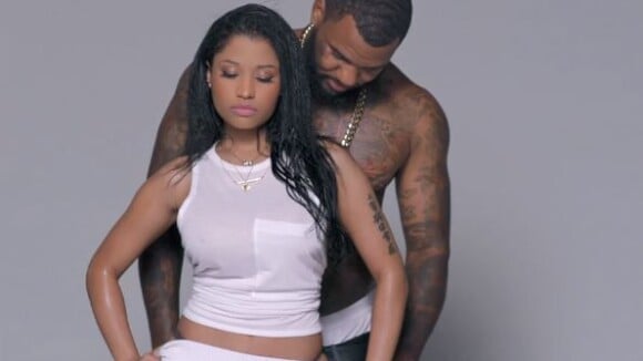 Nicki Minaj flirte avec Game torse nu dans le clip de ''Pills N Potions''