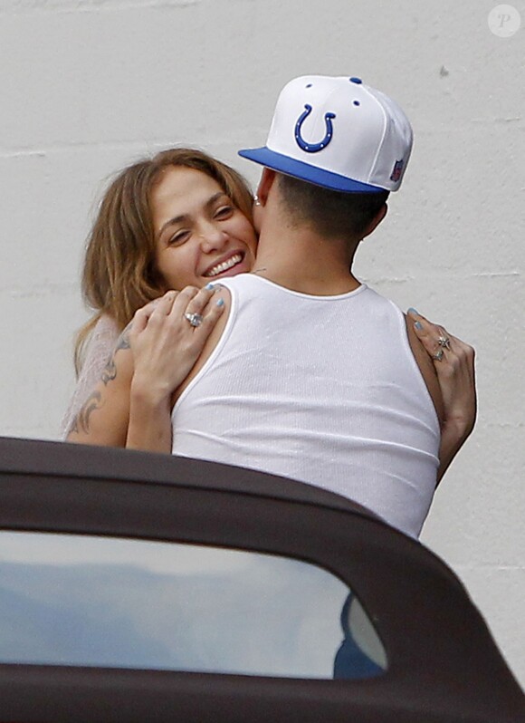 Exclusif - Jennifer Lopez et Casper Smart à Los Angeles, le 18 novembre 2011. 