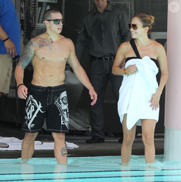 Jennifer Lopez et Casper Smart à Miami, le 1er septembre 2012. 