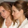 Stella McCartney et Angelina Jolie participent à un sommet contre les violences sexuelles lors de conflits à Londres, le 10 juin 2014.