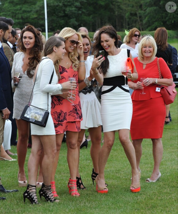 Jude Cissé lors d'un match de polo avec ses amies Liz Mcclarnon, Claire Henry et Charlotte Dawson à Cheshire, le 11 juin 2014. 