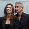 George Clooney et Elisabetta Canalis lors de la présentation de la collection Giorgio Armani à Milan, le 27 septembre 2010