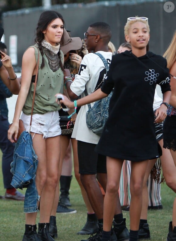 Kendall Jenner et Willow Smith lors du festival de Musique de Coachella à Indio, le 18 avril 2014.