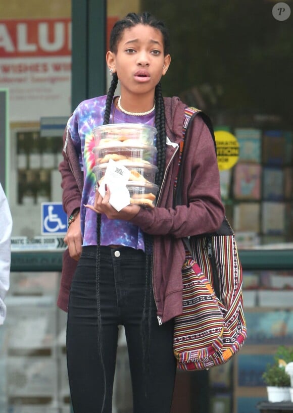 Exclusif - Willow Smith a acheté des cookies à Beverly Hills Los Angeles, le 1er mars 2014.