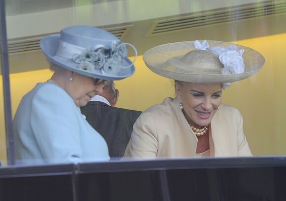 La reine Elzabeth d'Angleterre et la princesse Michael de Kent au premier jour du Royal Ascot, le 17 juin 2014