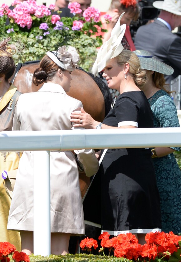 Zara Phillips et ses cousines les princesses Eugenie et Beatrice d'York au premier jour du Royal Ascot, le 17 juin 2014