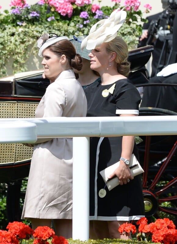 Eugenie d'York et Zara Phillips au premier jour du Royal Ascot, le 17 juin 2014