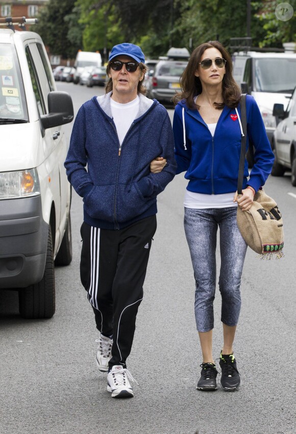 Paul McCartney avec sa femme Nancy Shevell dans les rues de Londres le jour de ses 72 ans, le18 juin 2014