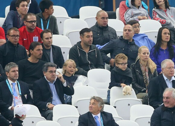 Zlatan Ibrahimovic avec sa femme Helena Seger et ses fils Maximilian et Vincent lors du match Angleterre-Uruguay (0-2) à Sao Paulo, le 19 juin 2014 lors de la Coupe du monde 2014