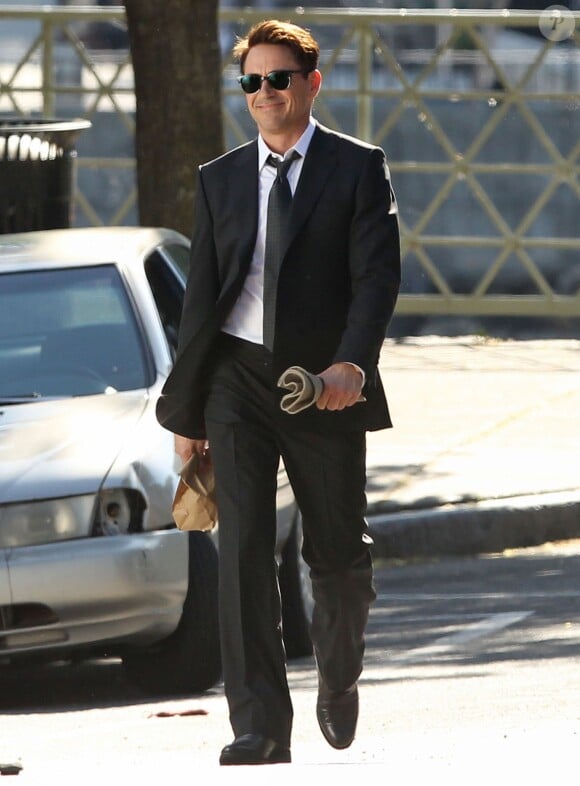 Exclusif - Robert Downey Jr. sur le tournage du film "The Judge" a Shelburne Falls, le 3 Juin 2013.  For Germany call for price Exclusive - Robert Downey Jr. steps away from the metal suit to tackle a new role on the set of "The Judge" on June 3, 2013 in Shelburne Falls, Massachusetts.03/06/2013 - Shelburne Falls