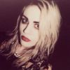 Frances Bean Cobain, la fille de feu Kurt Cobain, a réagi aux propos de Lana Del Rey, qui a glamourisé la mort des jeunes artistes dans une interview accordée au journal anglais The Guardian.