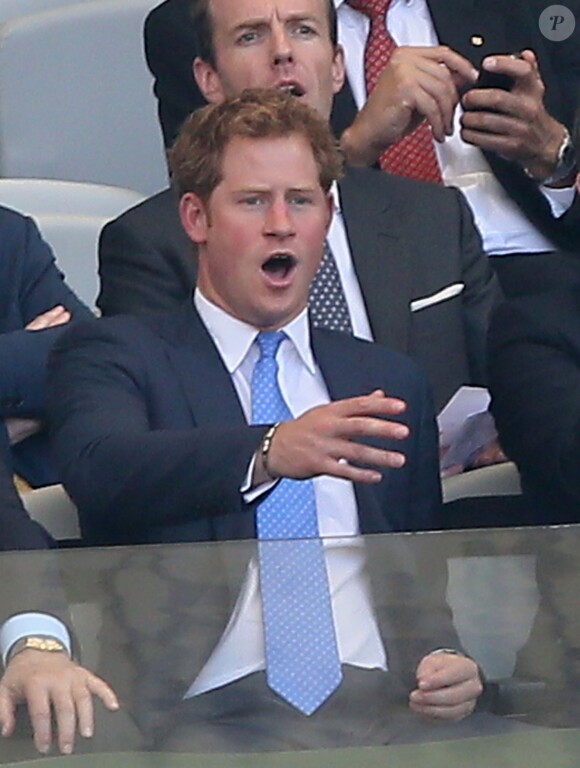Le prince Harry assiste au match de football Angleterre - Costa-Rica à Belo Horizonte le 24 juin 2014