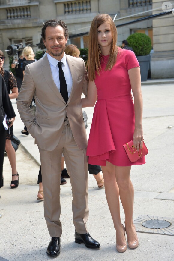 Stefano Accorsi et sa compagne Bianca Vitali à l'hôtel Salomon de Rothschild pour le défilé homme Valentino printemps-été 2015. Paris, le 25 juin 2014.