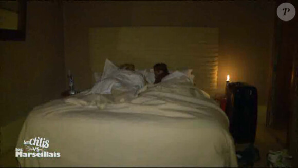 Jordan et Adixia au lit dans Les Ch'tis vs Les Marseillais, le mardi 1er juillet 2014 sur W9