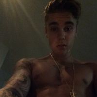 Justin Bieber : Sexy et dévêtu pour un selfie qui agite ses fans...