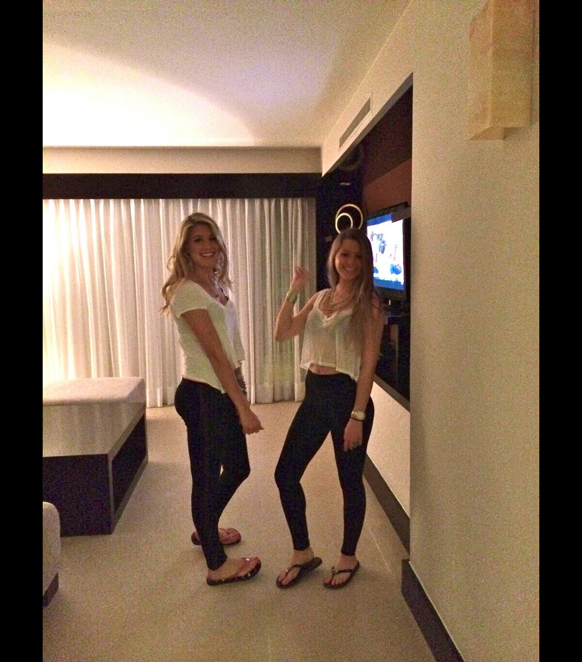 Photo Eugenie Bouchard et sa petite soeur Charlotte photo