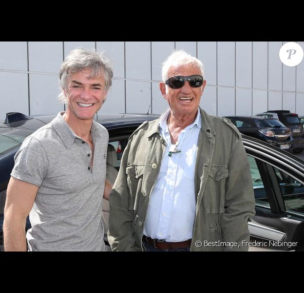 Exclusif : Jean-Paul Belmondo et Cyril Viguier arrivent pour le tournage du documentaire Belmondo par Belmondo aux studios de la Victorine à Nice le 3 juin 2014.