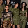 Kim Kardashian, Kendall Jenner, Binx Walton, Kayla Scott, Issa Lish et Amanda Wellsh, toutes habillées en Balmain, assistent au gala de la Vogue Paris Foundation au Palais Galliera. Paris, le 9 juillet 2014.