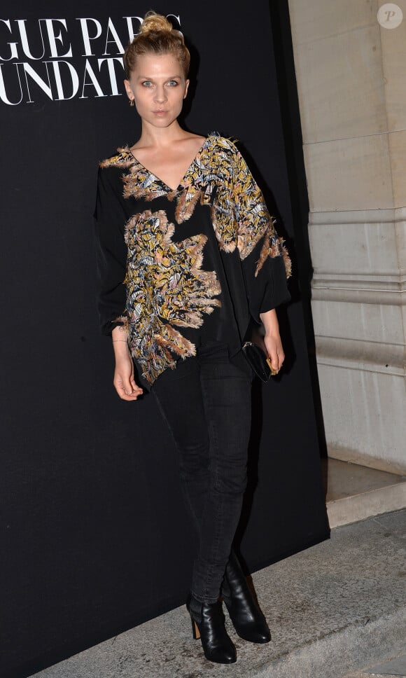 Clémence Poésy assiste au gala de la Vogue Paris Foundation au Palais Galliera. Paris, le 9 juillet 2014.