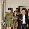 Kim Kardashian, Olivier Rousteing, Kendall Jenner, Binx Walton, Kayla Scott, Issa Lish et Amanda Wellsh quittent l'atelier Balmain (44, rue François 1er) pour se rendre au gala de la Vogue Paris Foundation, au Palais Galliera. Paris, le 9 juillet 2014.