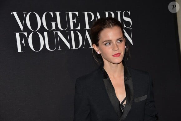 L'actrice Emma Watson assiste au gala de la Vogue Paris Foundation au Palais Galliera. Paris, le 9 juillet 2014.
