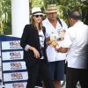 Exclusif - Jessica Alba, son mari Cash Warren et leurs filles Honor et Haven arrivent à Mexico pour leurs vacances, le 11 juillet 2014. L'actrice porte un t-shirt Eleven Paris à l'effigie de Kate Moss.