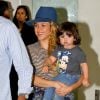 Shakira et son fils Milan Piqué arrivent à Rio de Janeiro, le 9 juilet 2014.