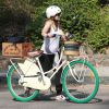 Exclusif - Kristen Bell enceinte, son mari Dax Shepard et leur fille Lincoln font du vélo puis vont déjeuner au restaurant avec des amis à Los Feliz, le 15 juillet 2014.