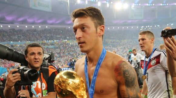 Mesut Özil : Le geste généreux et inattendu du récent champion du monde de foot
