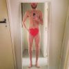 Geoffrey, candidat de Secret Story 8, pose nu sur une série de photos décalées postées sur Instagram.
