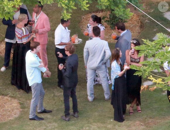 Exclusif - Mariage de Behati Prinsloo et Adam Levine à la Flora Farm à Los Cabos, le 19 juillet 2014. Parmi les invités, il y avait Jason Segel, Jonah Hill, Erin Heatherton, Coco Rocha, Robert Downey Jr. et les membres du groupe Maroon 5!