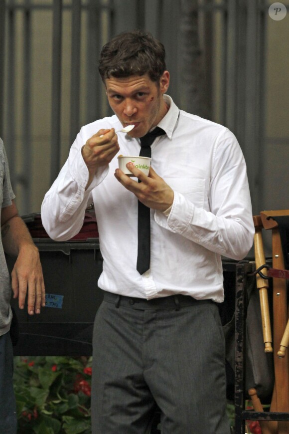 Joseph Morgan sur le tournage de 'Dermaphoria' à Los Angeles le 25 juin 2013. 
