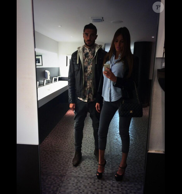 Vanessa Lawrens et Julien des Anges de la télé-réalité 6 sont en couple. Le duo pose régulièrement ensemble sur les réseaux sociaux.