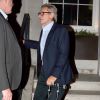 Exclusif - Harrison Ford, qui s'est cassé la jambe sur le tournage de "Star Wars : Episode VII" sort d'un immeuble à Londres le 29 juin 2014.